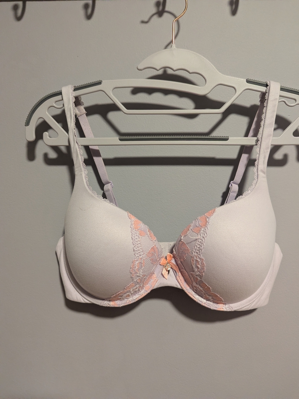 Victoria's Secret Light Pink Bra with Peach Lace Trim